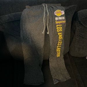 Los Angeles lakers pajama pants size small. Worn once